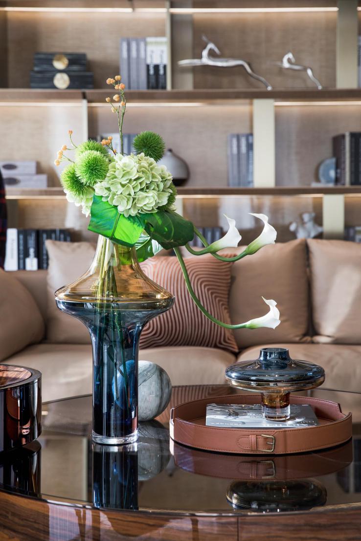 欧式轻奢风格室内设计家装案例-客厅茶几 欧式轻奢风格室内设计家装案例-客厅茶几